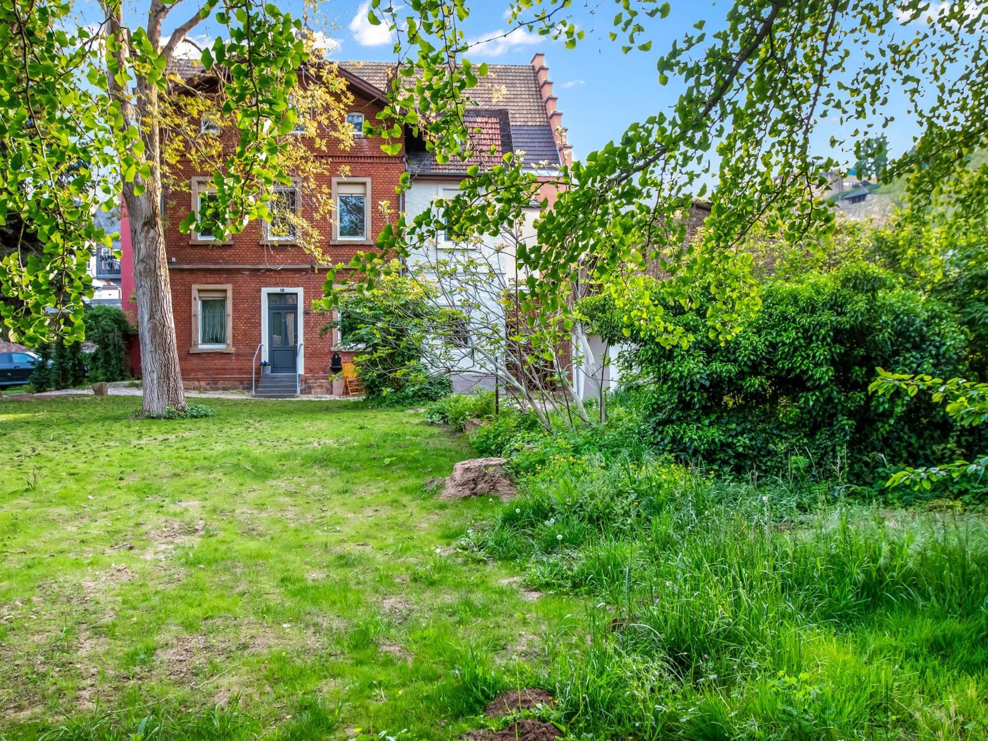 Altstadt Apartment Am Wasser Mit Parkplatz Und Grossem Garten Bad Kreuznach Exterior foto